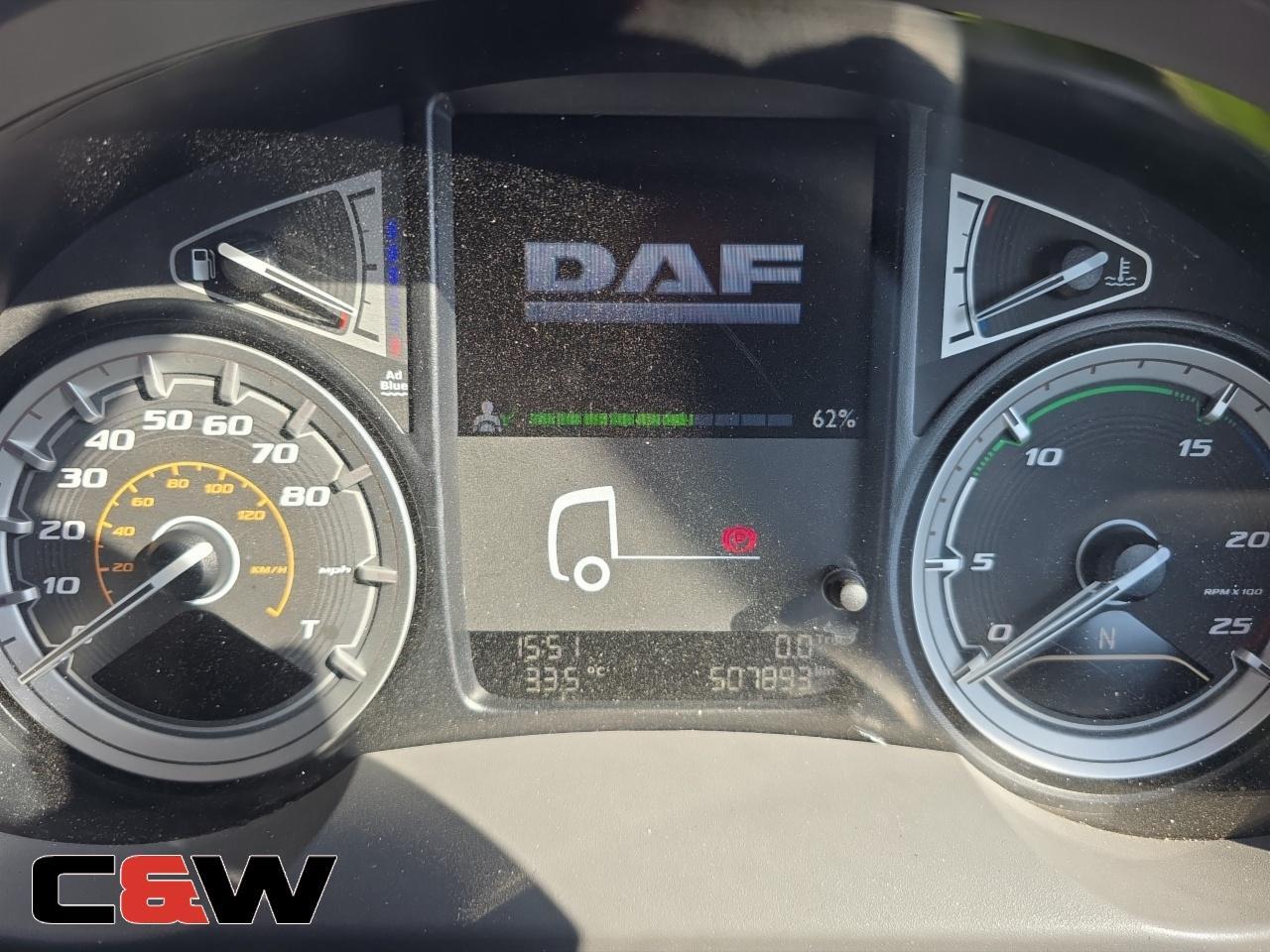 Vehicle image 32